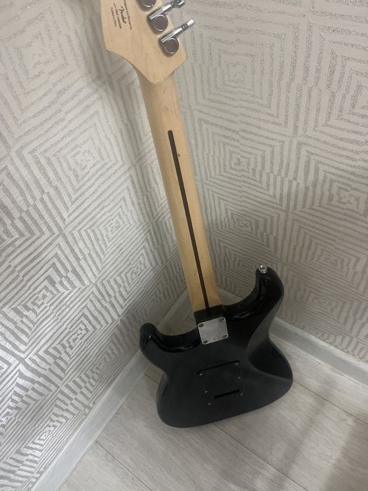 Fender squier stratocaster