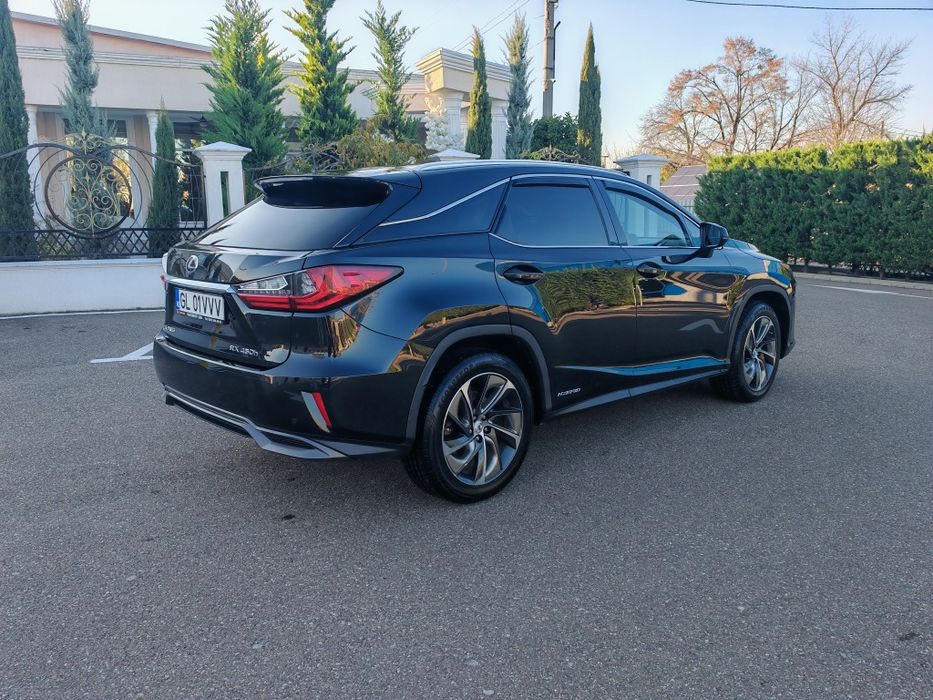 Vând/schimb cu 8+1 Lexus RX 450 Hybrid