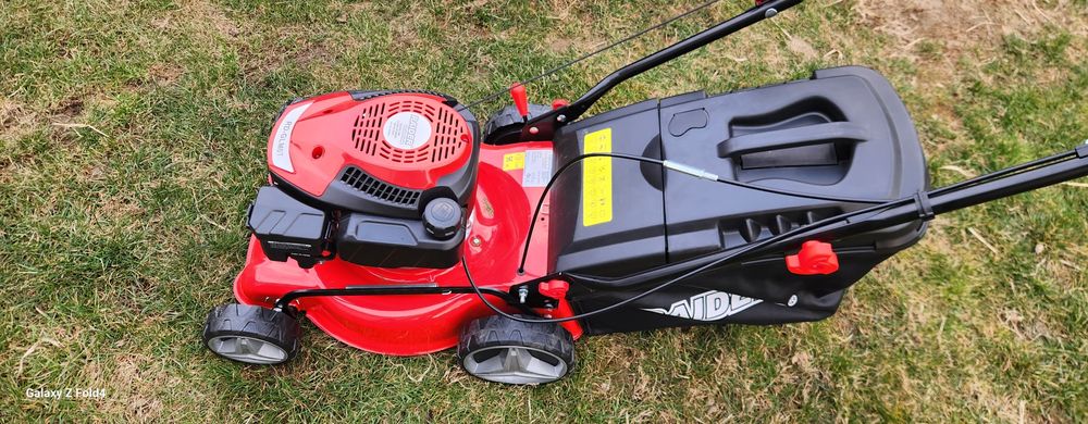 Vand masina de tuns iarba 2.4 cp, 41cm, cos 45 L