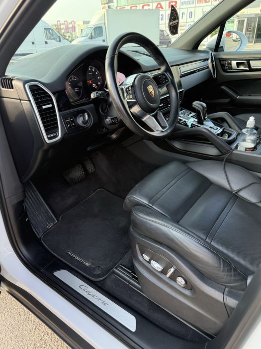Porsche cayenne 2020 impecabil