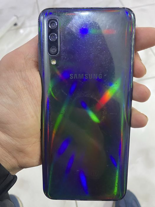Samsung A50 sotiladi
