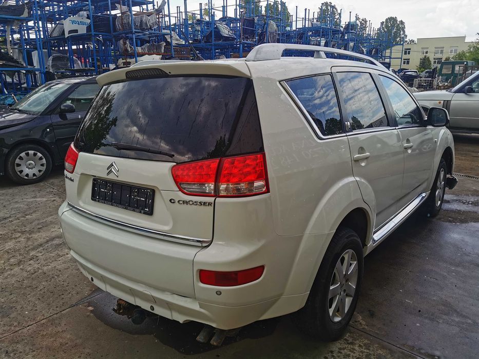 dezmembrez citroen C crosser