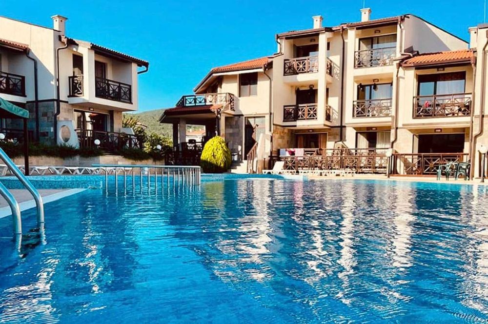 Продава се Тристаен апартамент в с. Кошарица, Област Бургас - 116 кв.м за 1011 €/кв.м - Снимка #8