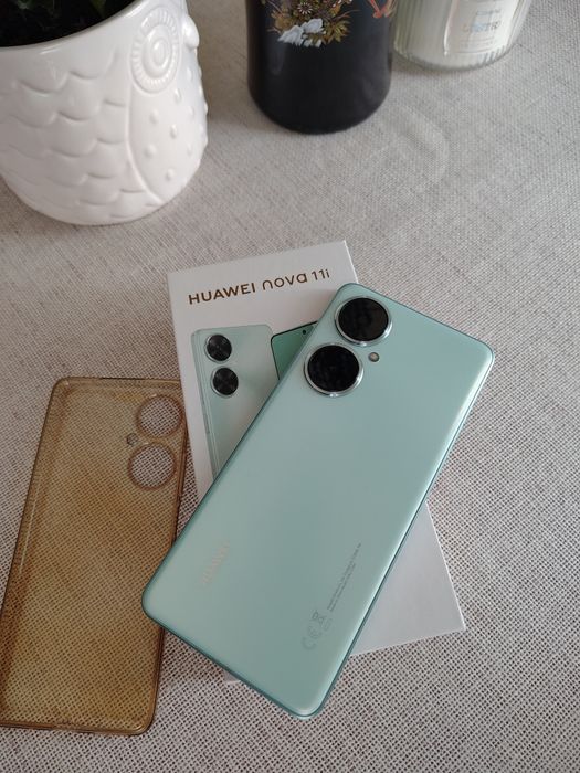 Huawei Nova 11i, in perfectă stare estetică și de funcționare.