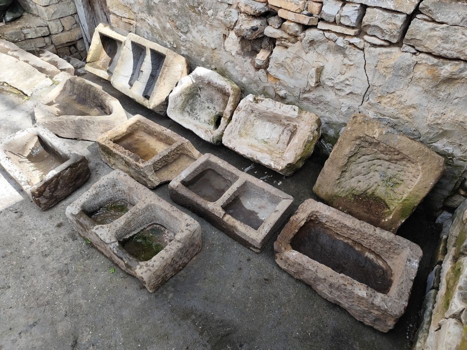 Каменни корита 11 броя