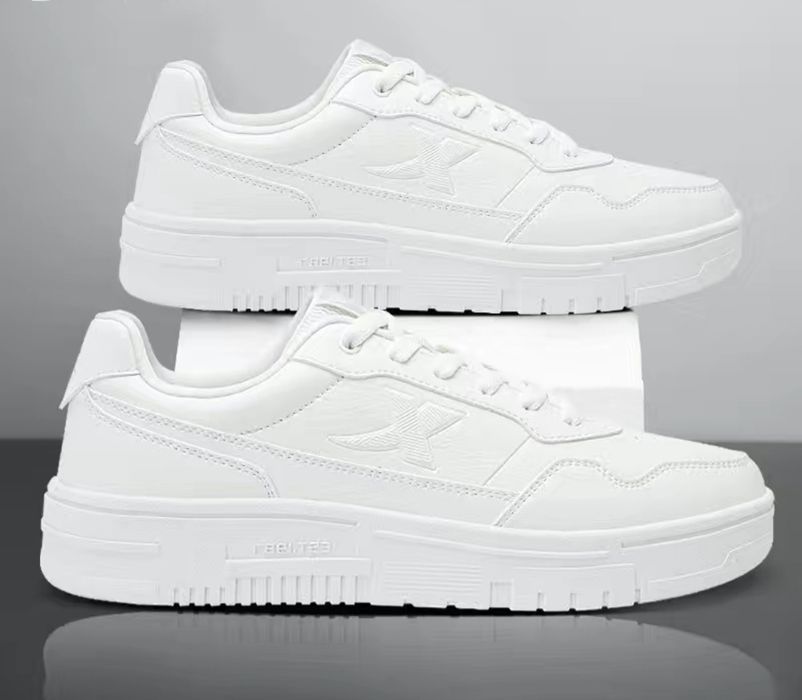 Кроссовки мужские белые