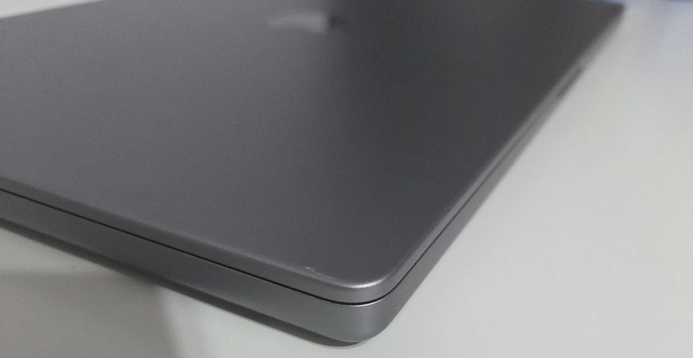 MacBook Pro 2021 M1 Pro 16” – 32 GB RAM, 1TB