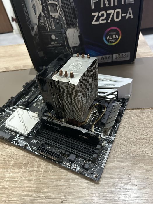Intel Core i5 7500 plus Asus prime Z270-A 8Gb Ram hyperX rgb 3000 mhz
