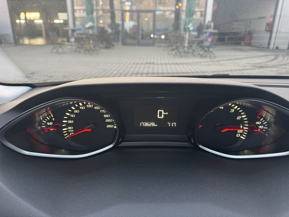 Peugeot 308 -1.2 Benzina-2017
