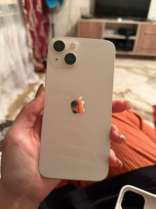 Айфон 13 в отличном состоянии