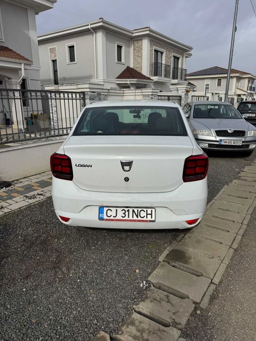 Dacia Logan 2019, 40.000 km - audio premium, camera, senzori, LED