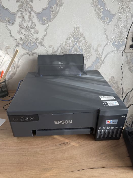 EPSON L8050 Принтер сатылады почти Новый