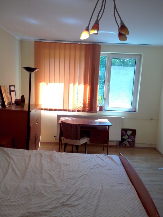 Direct Proprietar inchiriez Garsoniera spatioasa etaj 2 Izv Crisului, mobilata modern utilata 40mp