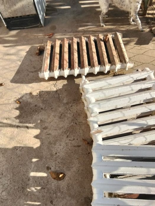 Чугунный батарея в хорошем састаяния