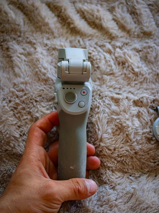 Gimbal DJI Osmo Mobile SE pentru telefon