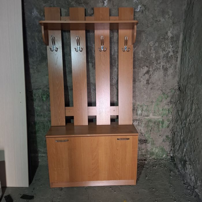 двери. Прихожая 15тыс за все