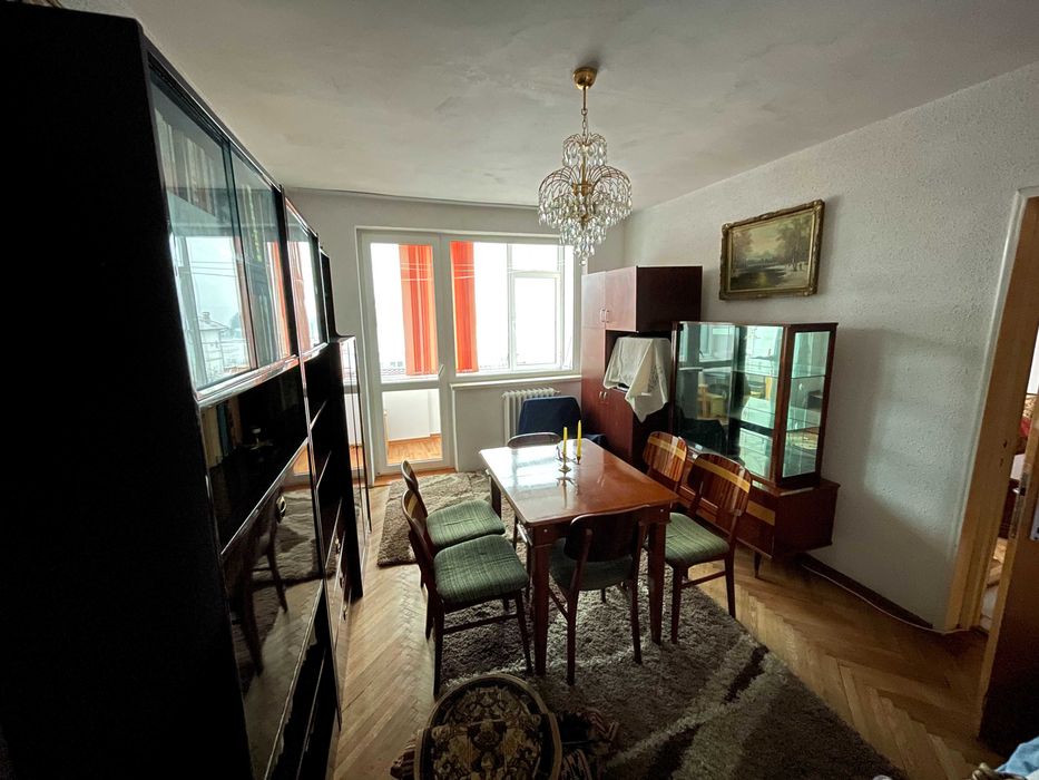 Inchiriere Apartament 2 Camere - 300 EUR/luna