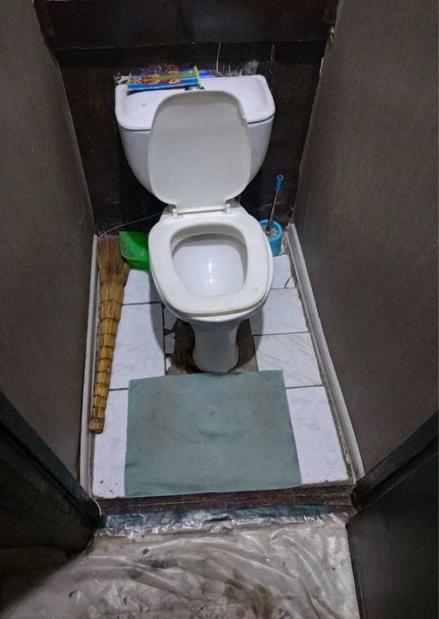 2 комнатная 3 этаж Чиланзар 21 квартал,Орт.Идеал Маркет,Продается х