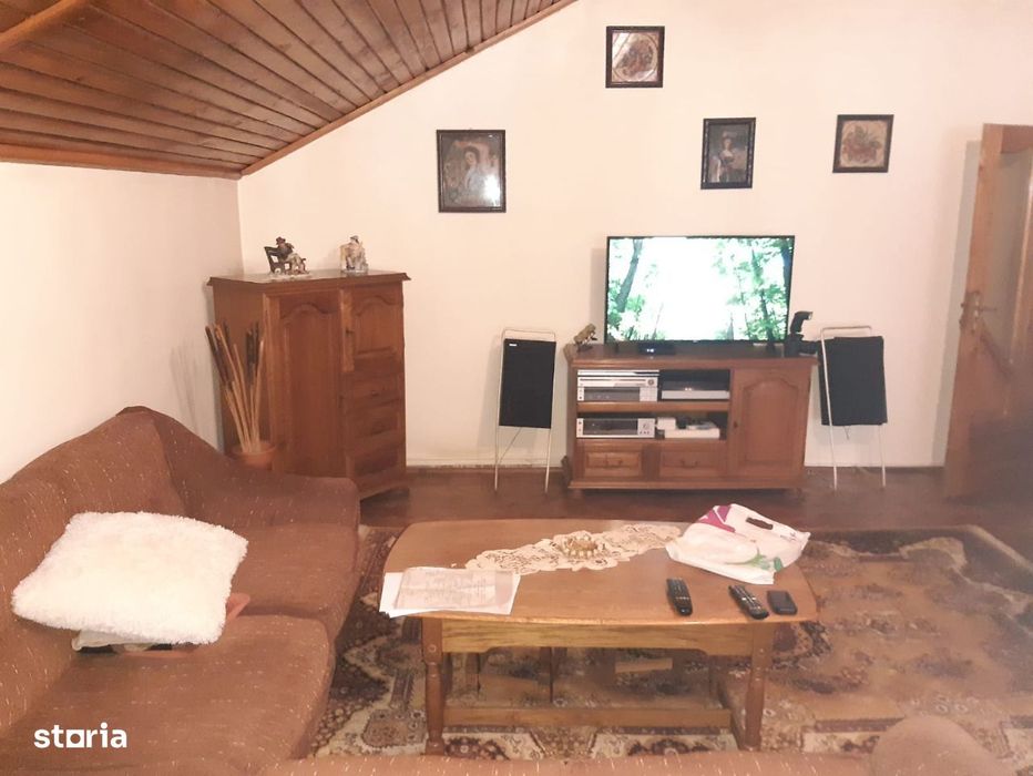 Apartament in vila cu teren