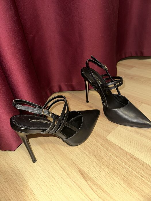 Черни токчета размер 39 River Island