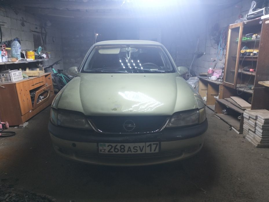 Опел вектора автомат