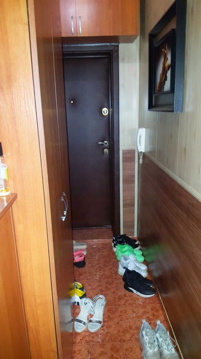 Давам гарсониера под наем - гр. Перник, Център, 45 кв.м. 390 €