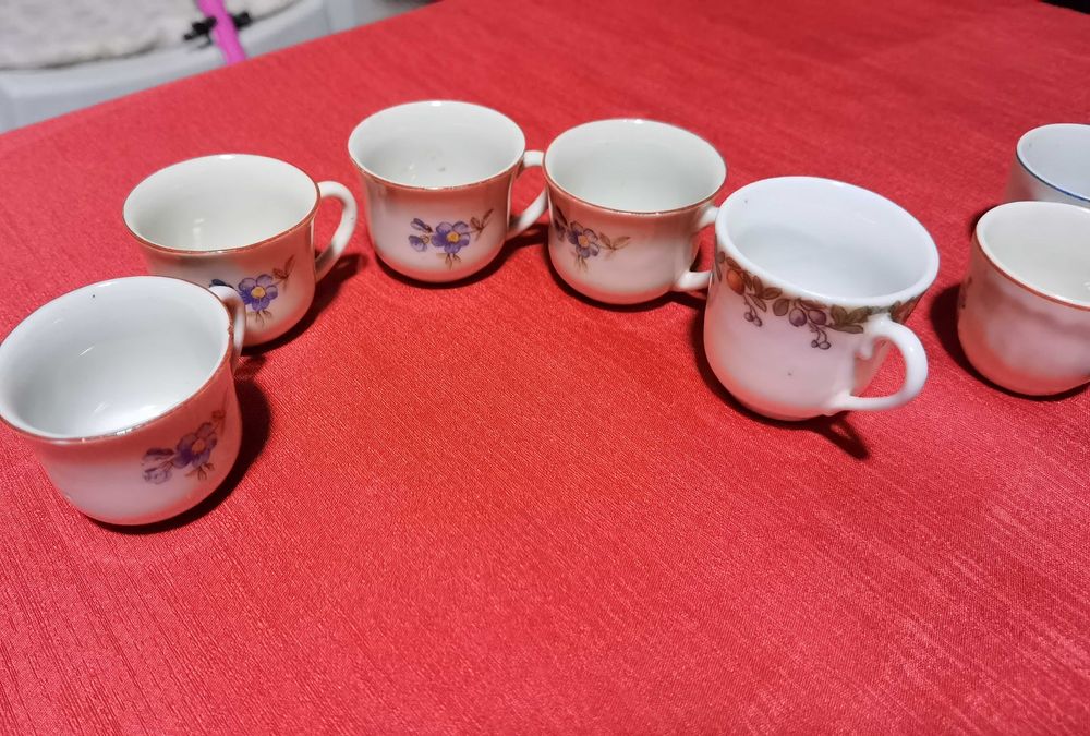 Комплект чашки и каничка за греена ракия