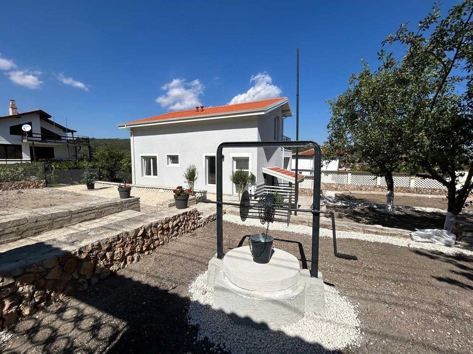 Нова къща с морска панорама във вилната зона на Балчик