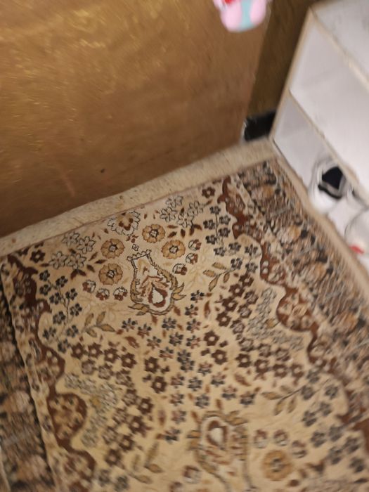 Вълнена персийска пътека