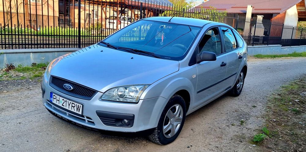 Ford Focus 2 1.6 MPI benzina - A.C. Proprietar in acte