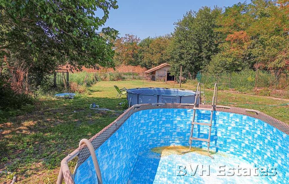 Продава се Къща в с. Белгун, Област Добрич - 70 кв.м за 1072 €/кв.м - Снимка #16