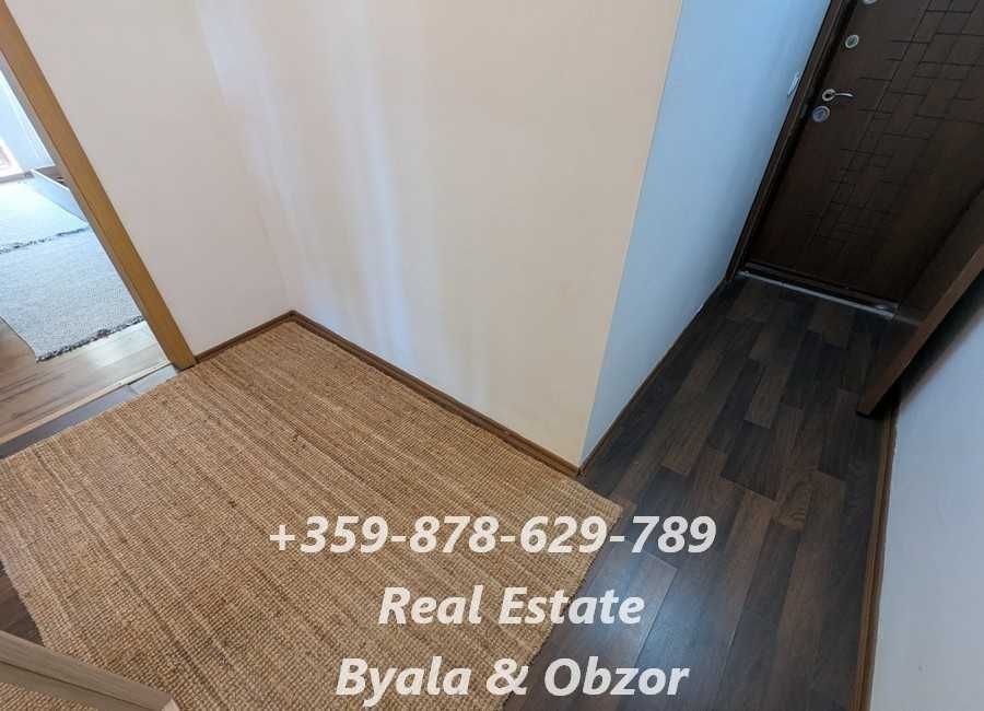 Продава се Тристаен апартамент в Бяла - 120 кв.м за 742 €/кв.м - Снимка #11