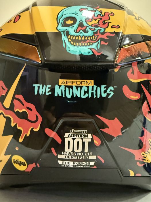 Мото каска ICON Airform