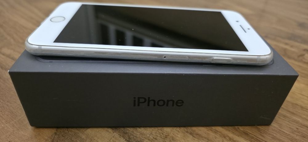 Iphone 8 plus ЗА ЧАСТИ