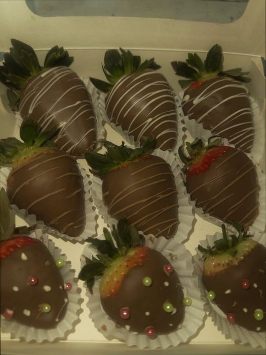 клубника в шоколаде