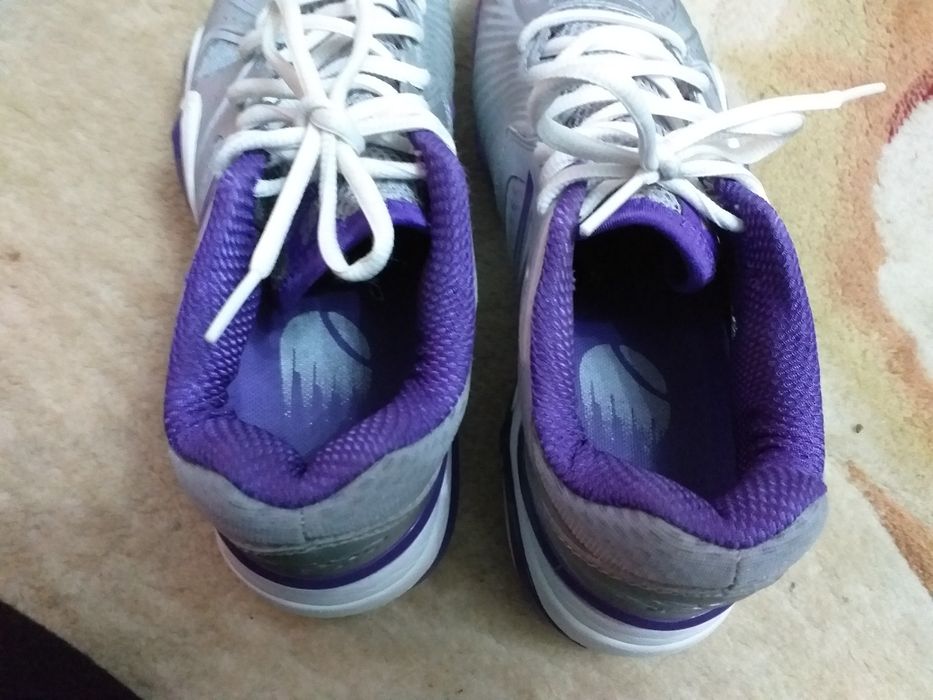 Adidasi NB mas 40