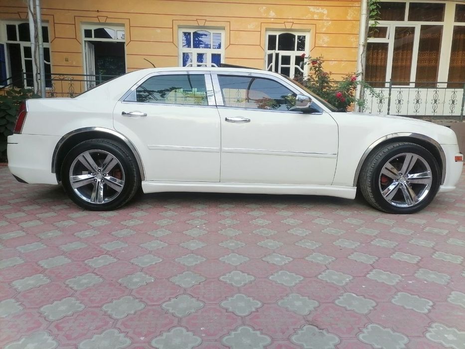 Chrysler 300c 2,8 объём