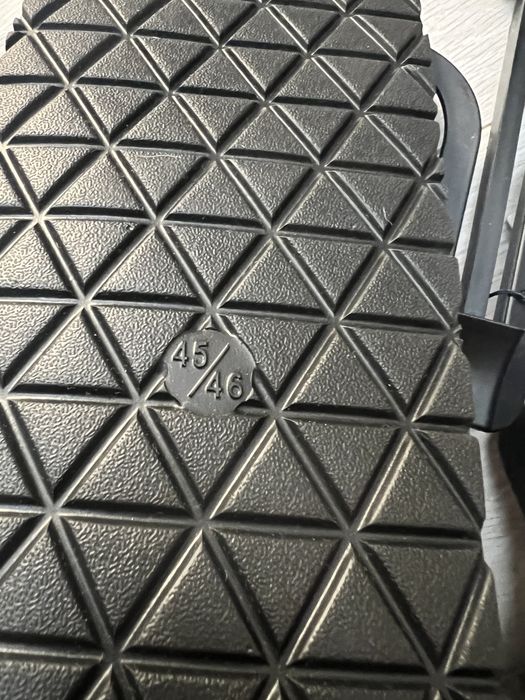 Papuci/ Slapi noi C&A 45/46