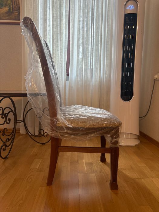 Стулья для гостиной в отличном состоянии