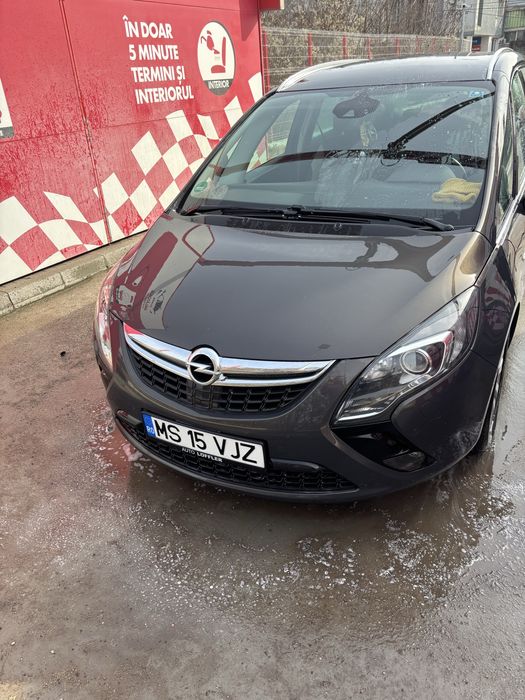 Opel Zafira Tourer