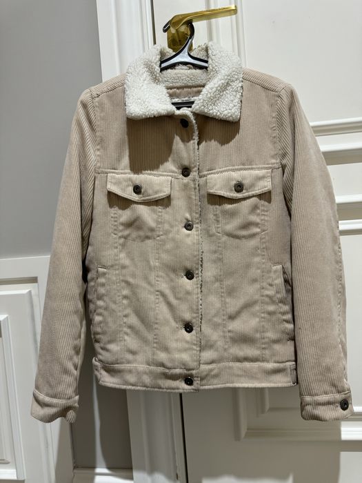 Короткая вильветовая куртка от Selfie, размер S в отличном состоянии