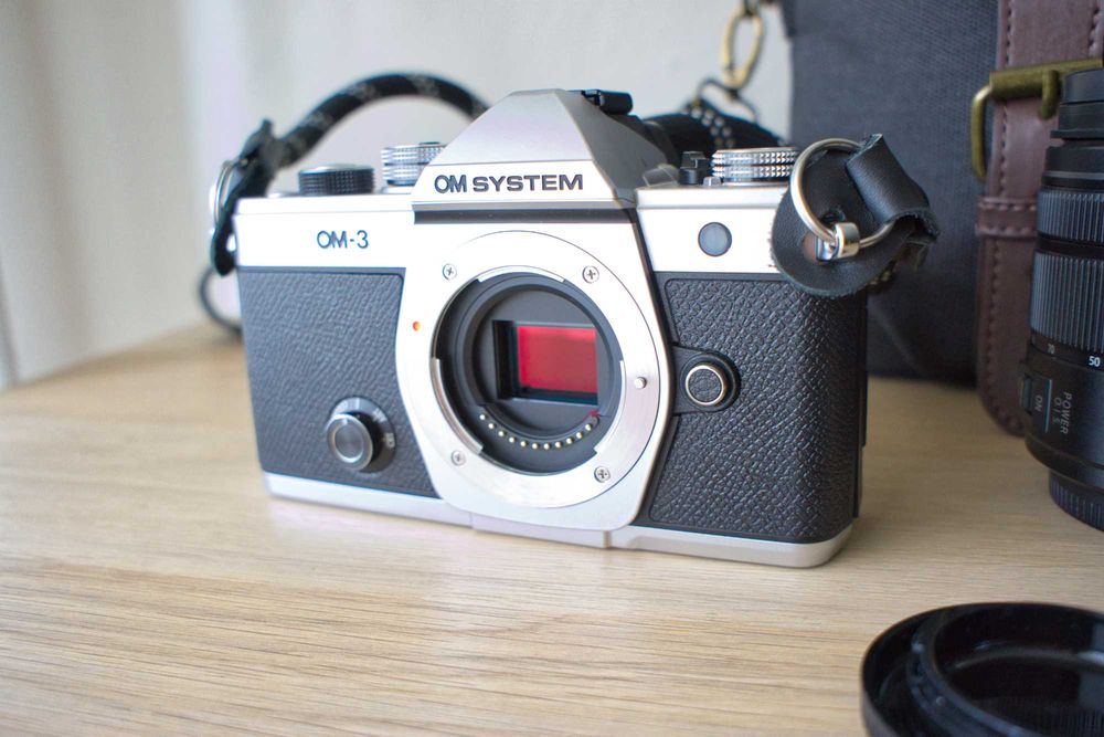 OM System OM-3 + Leica 25mm f/1.4 + Lumix 14-140mm (нов - гаранция)
