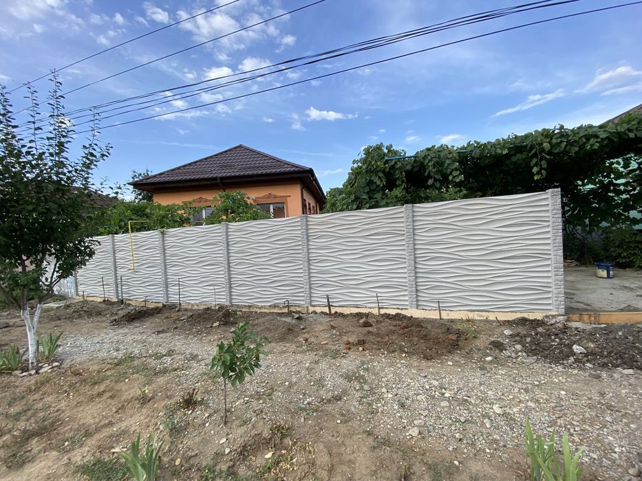 Gard din placi de beton