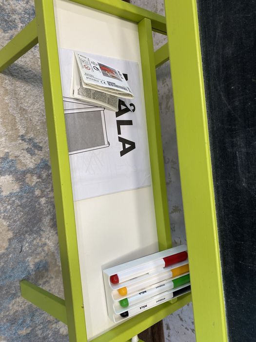 Продаю мольберт доску для рисования ИКЕА Мола + фломастеры Мола