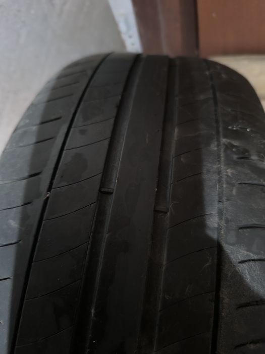 Продам шины 215/55R18