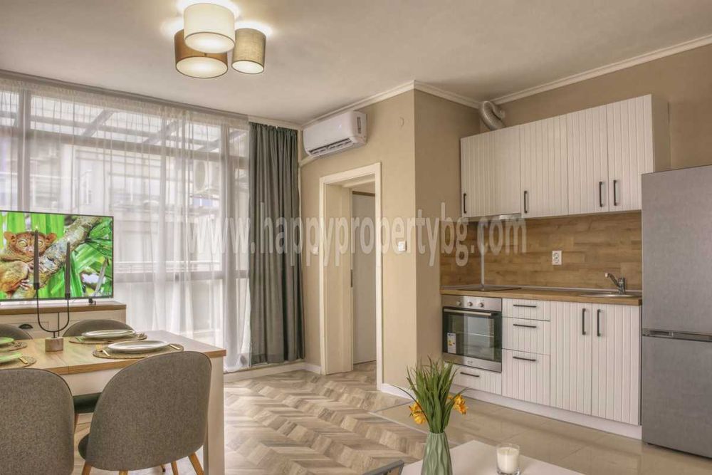 Продава се Двустаен апартамент в к.к. Слънчев бряг - 65 кв.м за 1193 €/кв.м - Снимка #1