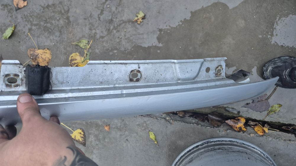 Оригинален ДЕСЕН калник за Поло 2002- 2005г