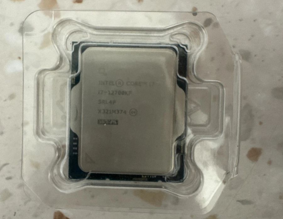 Продаю комплект плата z690 gaming x + intel core i7 12700kf