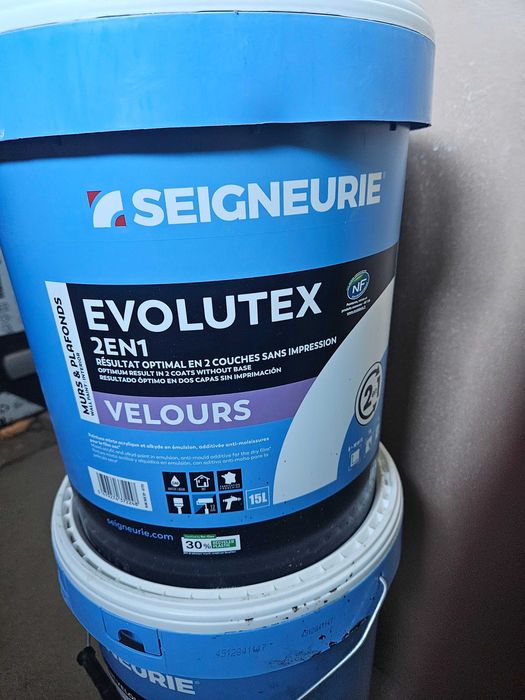 Vopsea 2 in 1  plafon si pereti