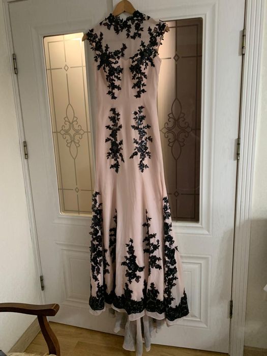 Продам вечерние платья